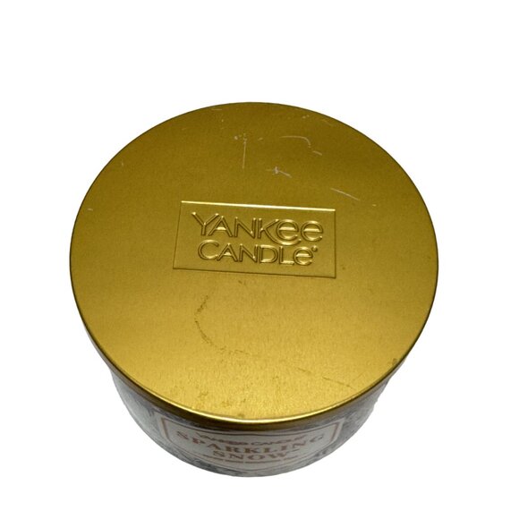 Yankee Candle Sparkling Snow -NEW- 3 Wick Made with Essential Oils - Picture 3 of 4